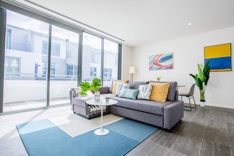 Docklands Waterfront Luxury Villa - South Australia Travel 4