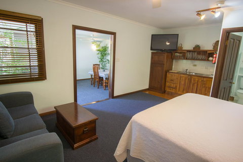 Debbie\'s Place - South Australia Travel 42