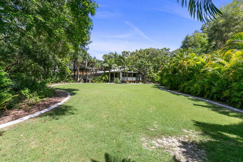 Coloured Sands - Rainbow Beach Resort - 5 Mins To Beach - South Australia Travel 21