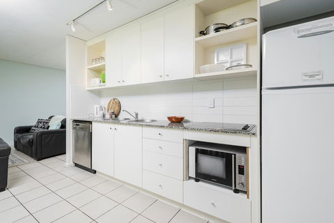 Coloured Sands - Rainbow Beach Resort - 5 Mins To Beach - South Australia Travel 4