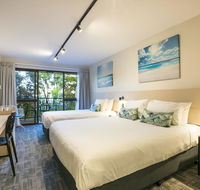 Nightcap at Kawana Waters Hotel - South Australia Travel