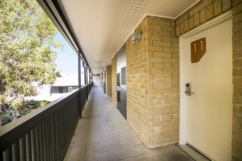 Nightcap At Kawana Waters Hotel - South Australia Travel 15