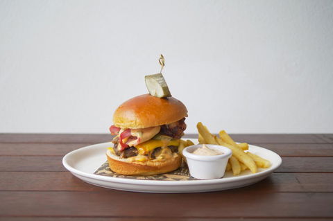 The Sebel Brisbane Margate Beach - South Australia Travel 13