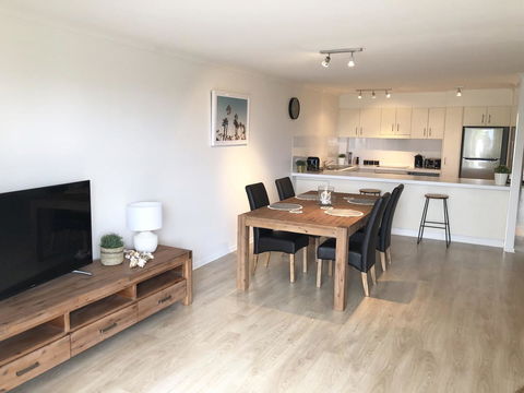 Sunshine Beach Luxe Apartment - South Australia Travel 4