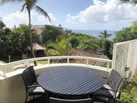 Sunshine Beach Luxe Apartment