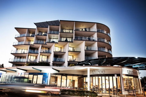 Ocean Views Resort Caloundra - South Australia Travel 1