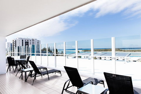 Ocean Views Resort Caloundra - South Australia Travel 9