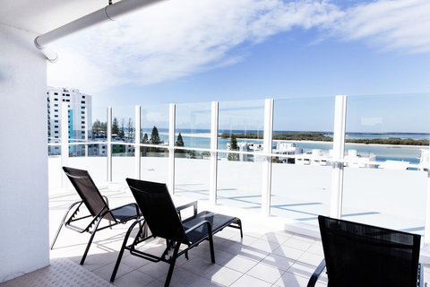 Ocean Views Resort Caloundra - South Australia Travel 6