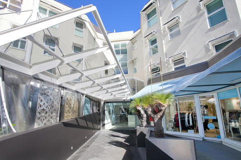 Emerald Noosa - South Australia Travel 2