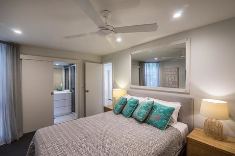 Noosa Harbour Resort - South Australia Travel 26