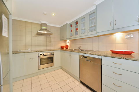 By The Sea Port Douglas - South Australia Travel 20