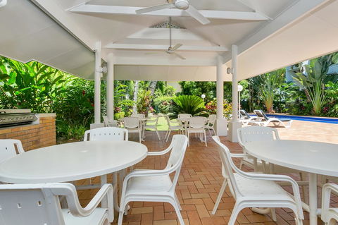 Agincourt Beachfront Apartments - South Australia Travel 10