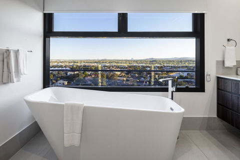 First Light Mooloolaba, Ascend Hotel Collection - South Australia Travel 4