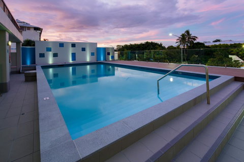 Pacific Hotel Cairns - South Australia Travel 1