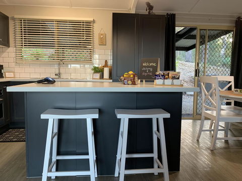 Bed & Breakfast 1 Bedroom Guest House - South Australia Travel 12