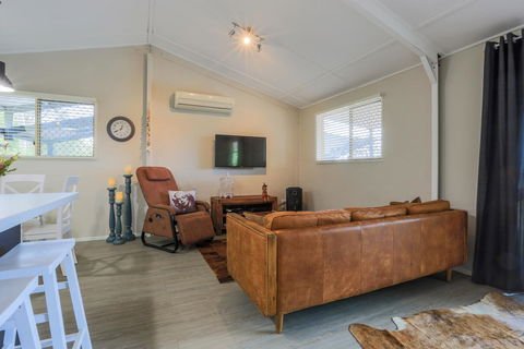 Bed & Breakfast 1 Bedroom Guest House - South Australia Travel 25