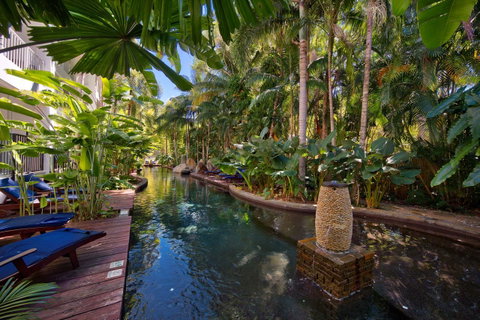 Palm Cove Paradise - Couples Spa Beach Getaway - South Australia Travel 14