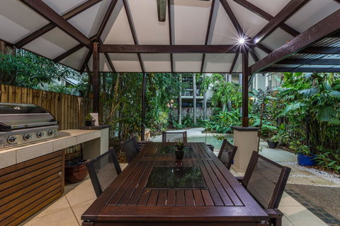 Sea Point On Trinity Beach - South Australia Travel 22