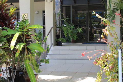 Sea Point On Trinity Beach - South Australia Travel 2