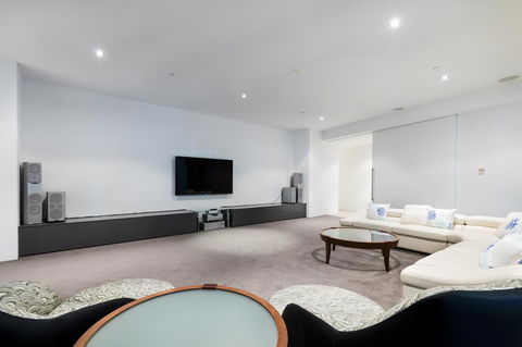 Q1 Resort & Spa - Official - South Australia Travel 41