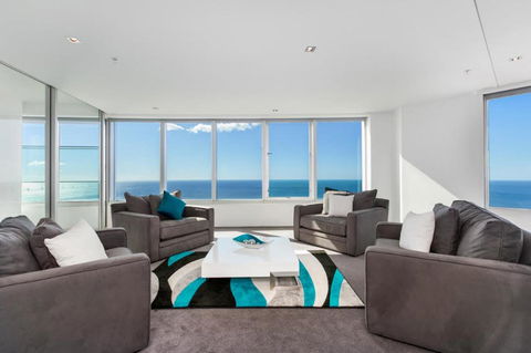 Q1 Resort & Spa - Official - South Australia Travel 14