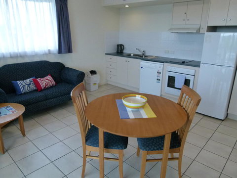 Madison Ocean Breeze Apartments - South Australia Travel 23