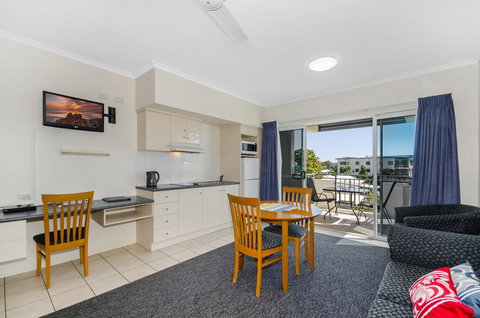 Madison Ocean Breeze Apartments - South Australia Travel 12