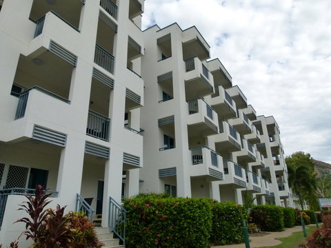 Madison Ocean Breeze Apartments - South Australia Travel 7