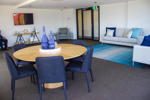 Synergy Broadbeach - Official - South Australia Travel 12