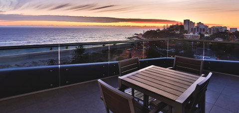 Iconic Kirra Beach Resort - South Australia Travel 43