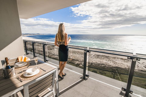Iconic Kirra Beach Resort - South Australia Travel 0