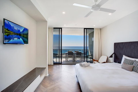 Iconic Kirra Beach Resort - South Australia Travel 27