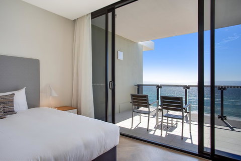 Iconic Kirra Beach Resort - South Australia Travel 35