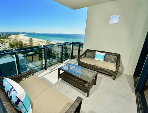 Iconic Kirra Beach Resort - South Australia Travel 5