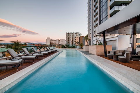 Iconic Kirra Beach Resort - South Australia Travel 15