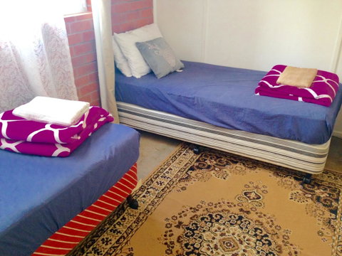 XYL Pets Friendly Seaside Boutique Guesthouse - South Australia Travel 8