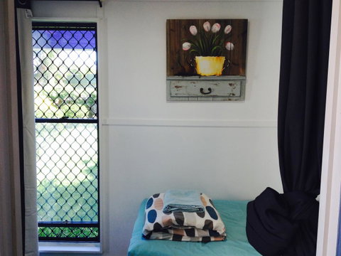 XYL Pets Friendly Seaside Boutique Guesthouse - South Australia Travel 7