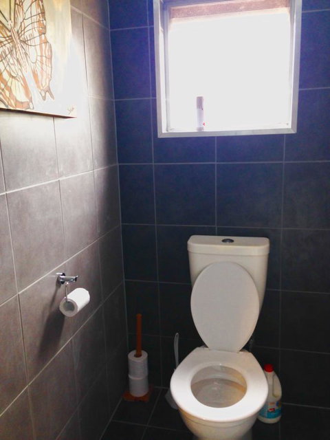 XYL Pets Friendly Seaside Boutique Guesthouse - South Australia Travel 5