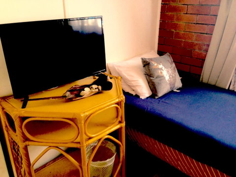 XYL Pets Friendly Seaside Boutique Guesthouse - South Australia Travel 42
