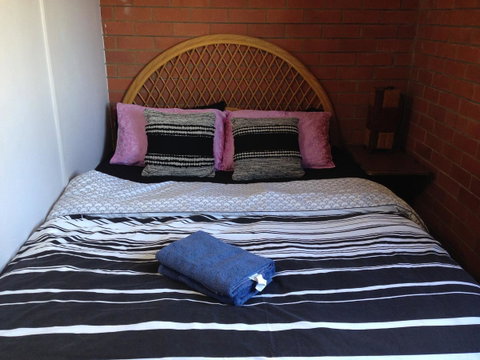 XYL Pets Friendly Seaside Boutique Guesthouse - South Australia Travel 22