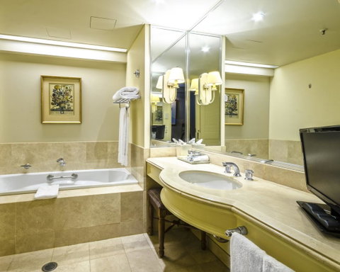 Stamford Plaza Brisbane - South Australia Travel 10