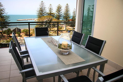 Proximity Waterfront Apartments - South Australia Travel 35
