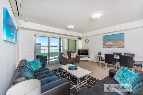 Proximity Waterfront Apartments - South Australia Travel 25