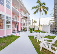 The Pink Hotel Coolangatta - South Australia Travel
