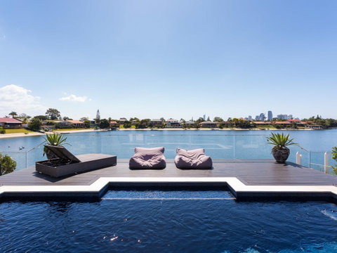 Rumrunner Resort - South Australia Travel 0