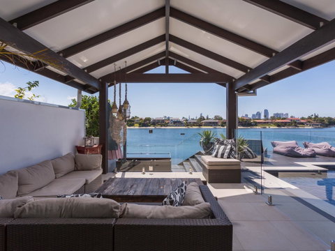 Rumrunner Resort - South Australia Travel 5