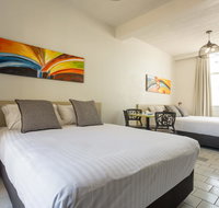 Nightcap at Emerald Star Hotel - South Australia Travel