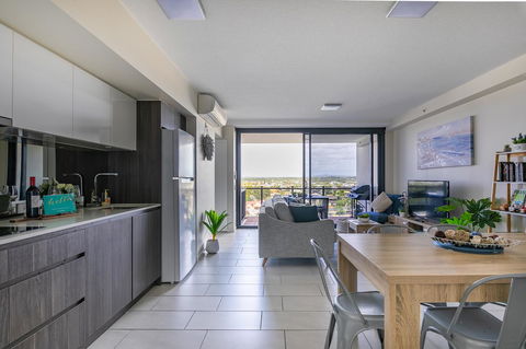 Sunset Retreat Mooloolaba - South Australia Travel 7