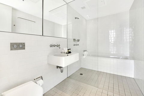 ULTIQA Air On Broadbeach - South Australia Travel 18