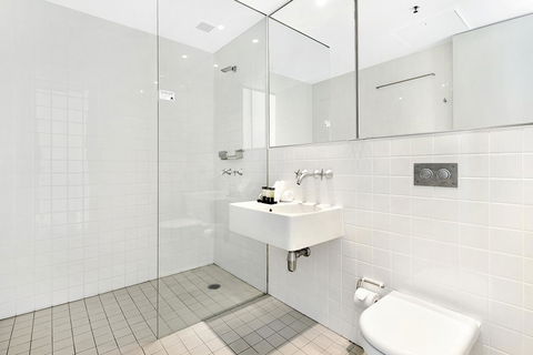 ULTIQA Air On Broadbeach - South Australia Travel 23